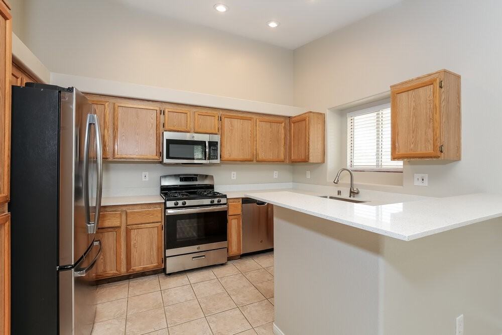 5025 Sail Rock Pl - Photo 7 of 16