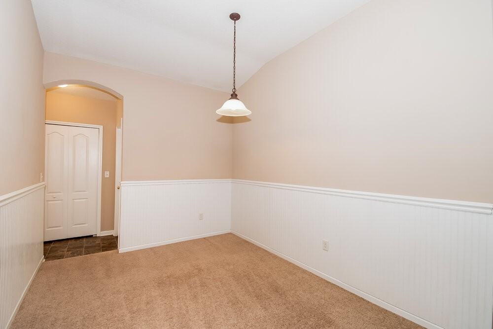 2702 Woodsdale Dr - Photo 6 of 15