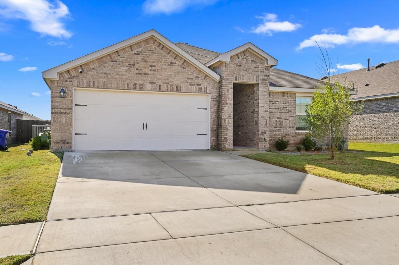 2956 Peppergrass St - Photo 2 of 19