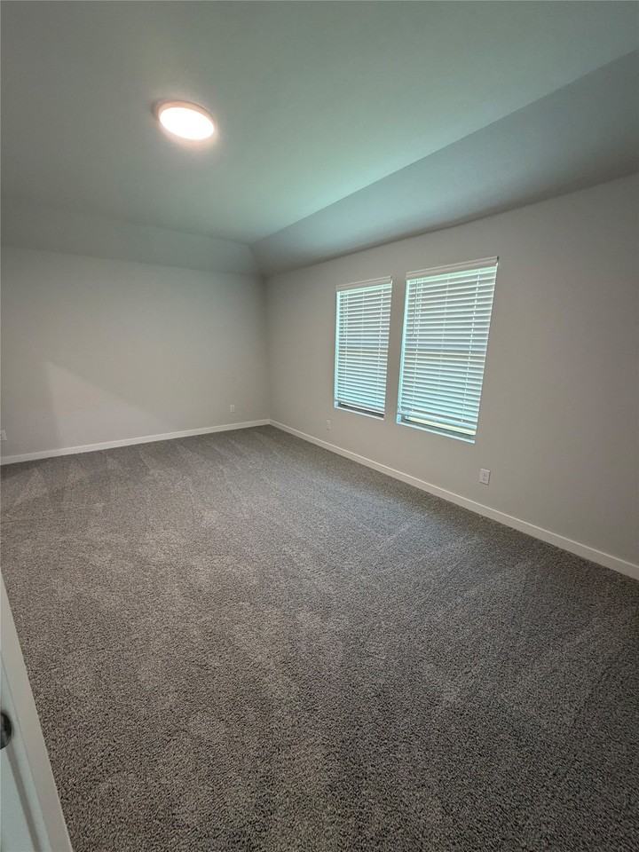 241 Bright Alcove Ct - Photo 4 of 6