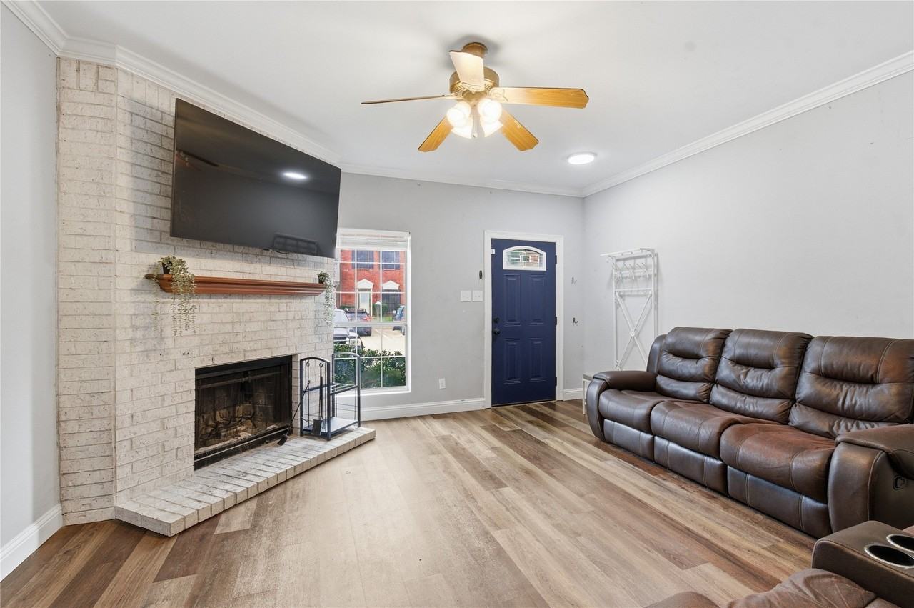 212 Samuel Blvd #3 - Photo 7 of 26
