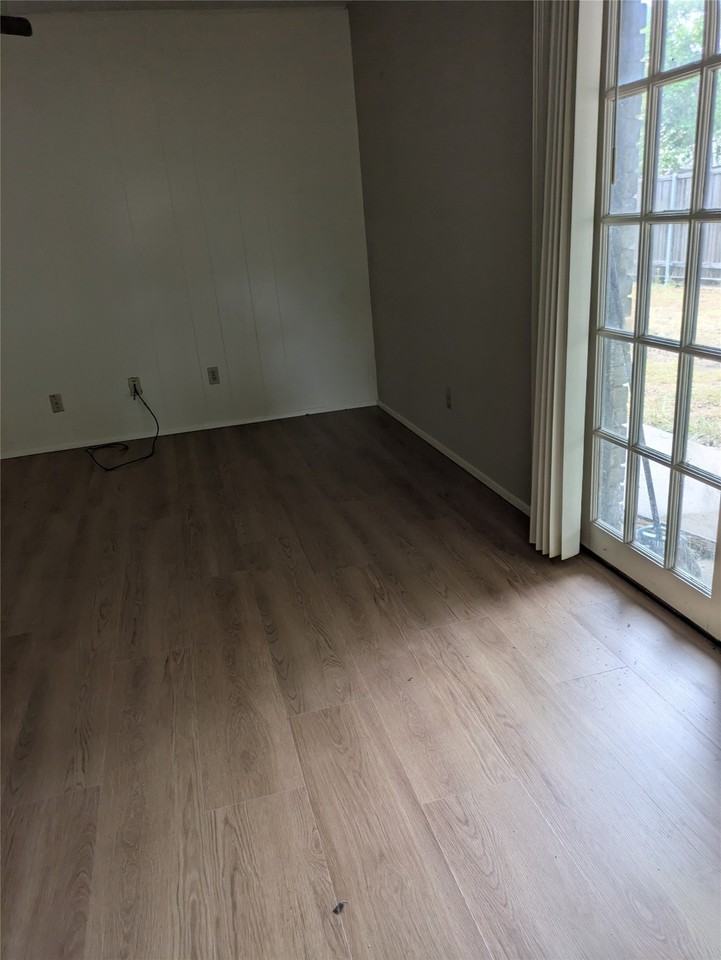 1201 Whitehall Dr - Photo 5 of 17