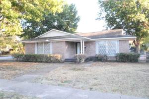 featured image of 1202 Alamo Ln