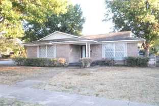 1202 Alamo Ln - Photo 1 of 1
