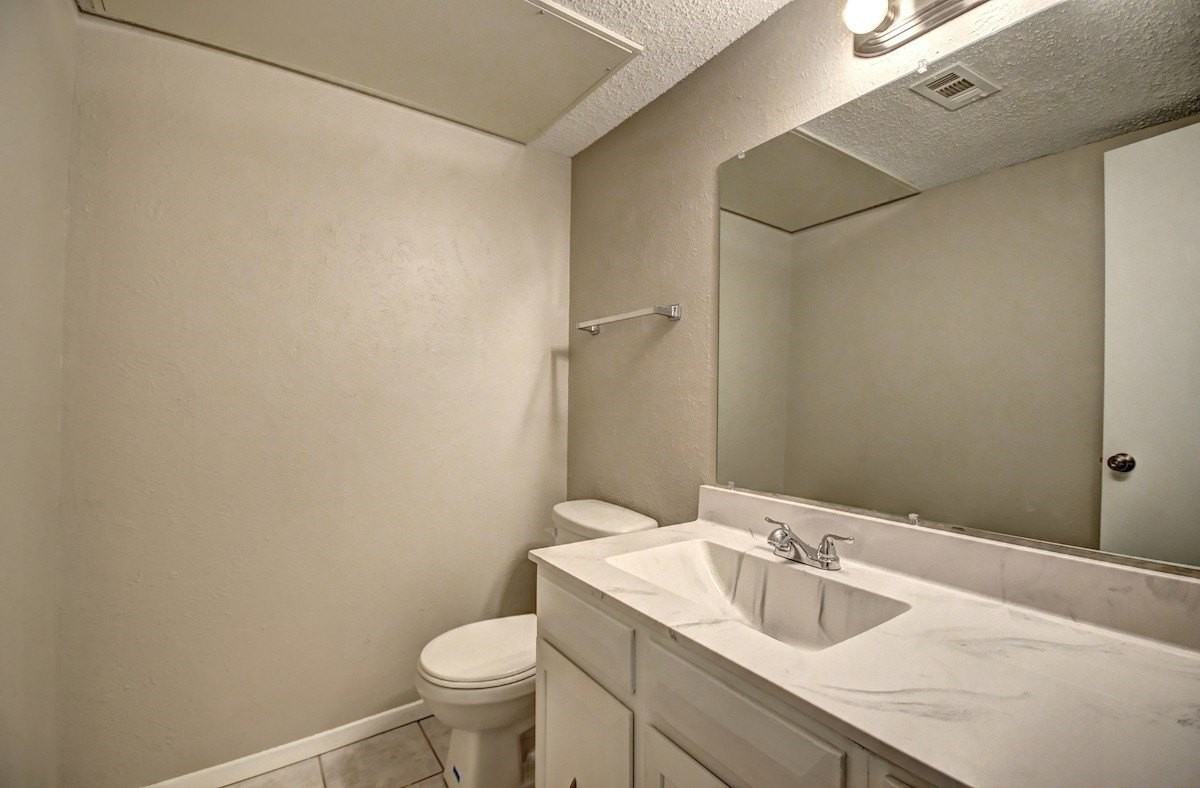 707 E Shady Grove Rd - Photo 7 of 17