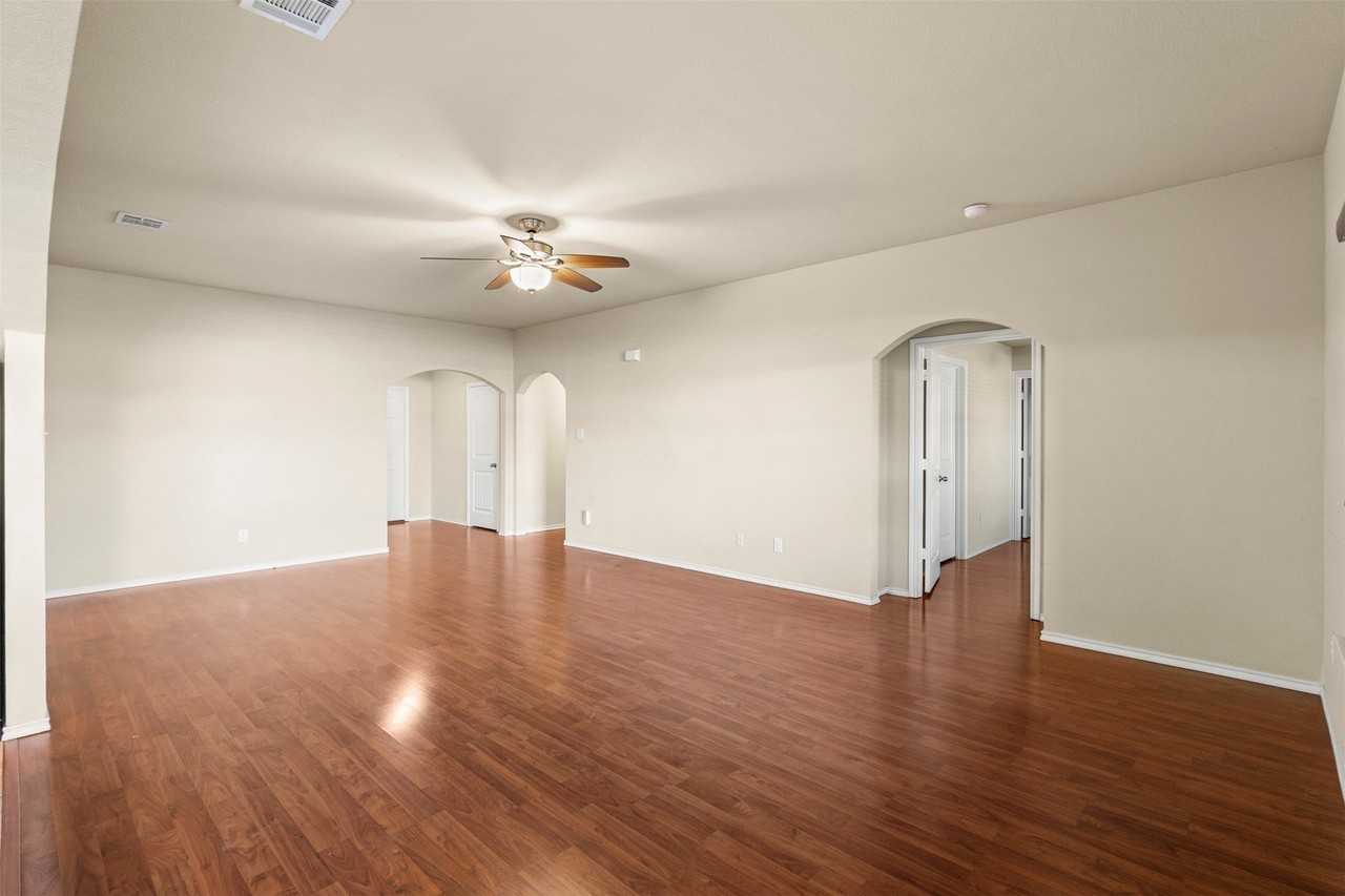 1547 Meadowlake Dr - Photo 6 of 26