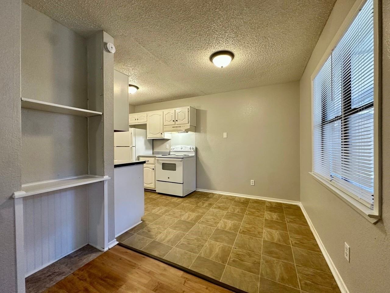 1421 S 12th St #112 - Photo 4 of 12