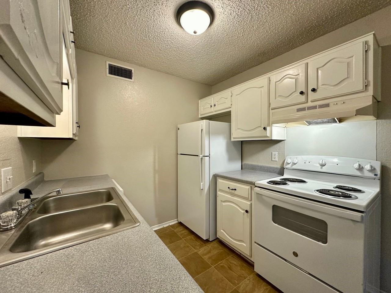 1421 S 12th St #112 - Photo 7 of 12