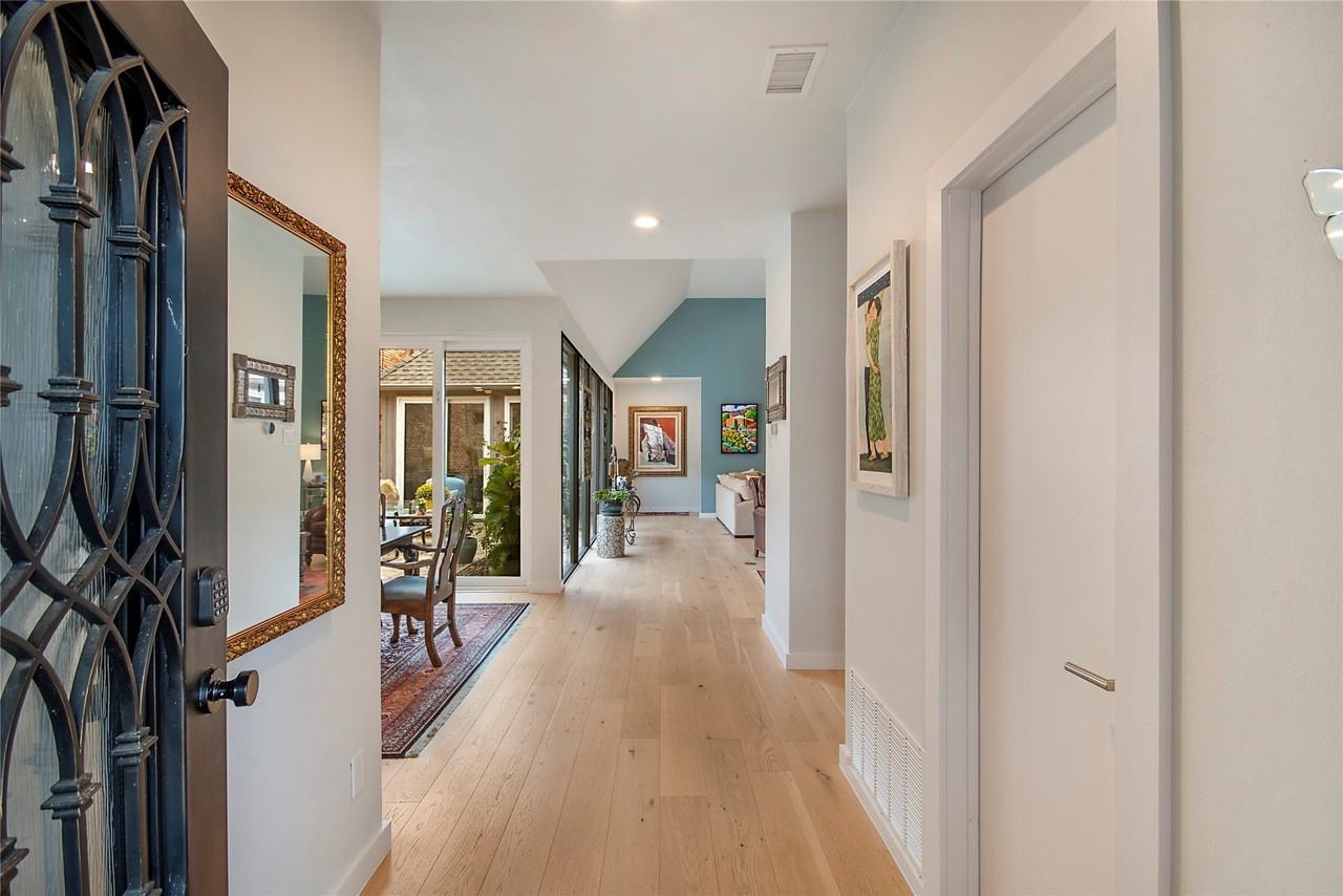 11804 Forest Lakes Ln - Photo 3 of 26