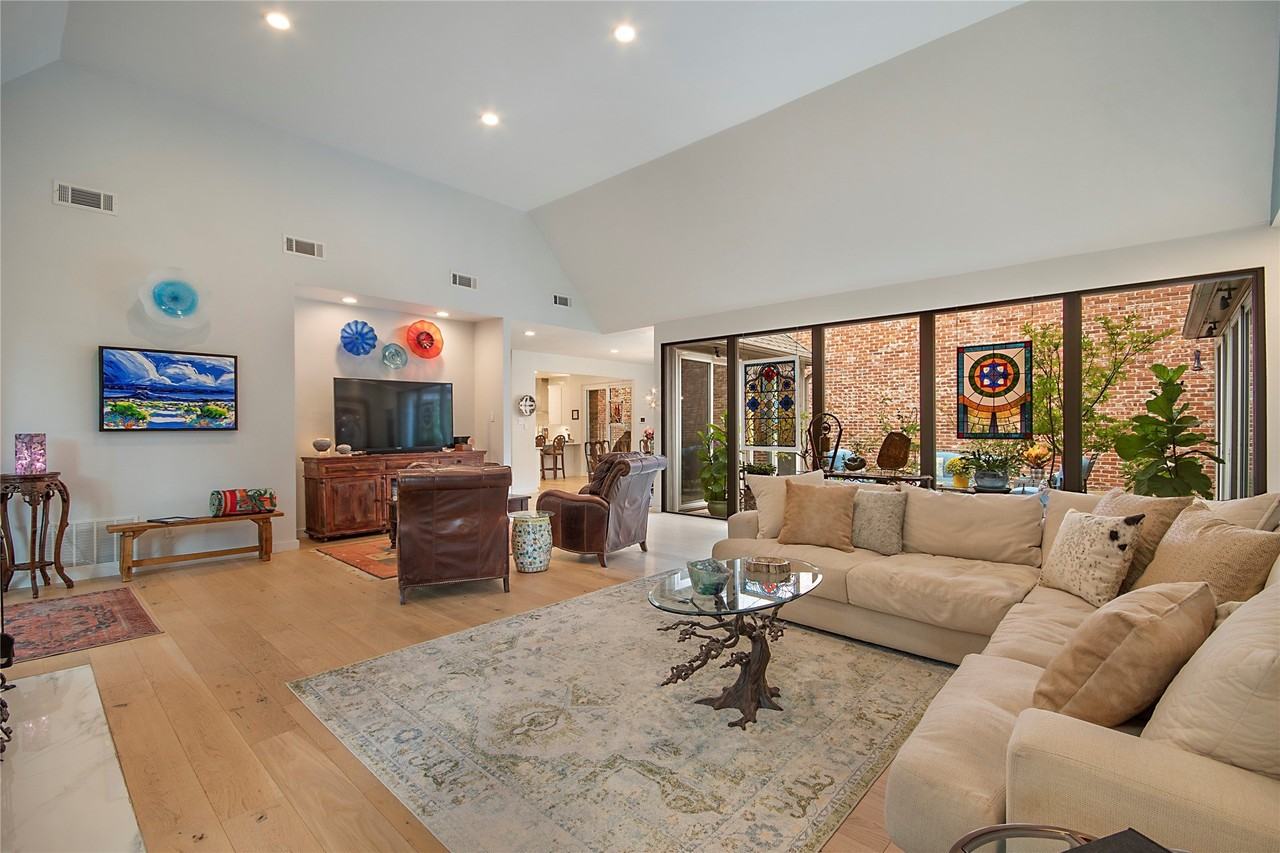 11804 Forest Lakes Ln - Photo 5 of 26