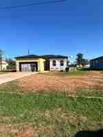 featured image of 902 N 3rd