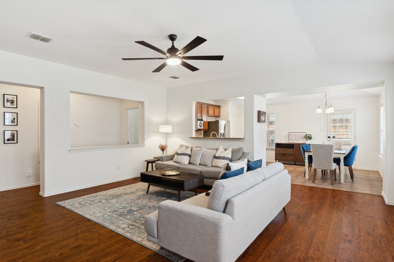 2685 Calmwater Dr - Photo 5 of 36