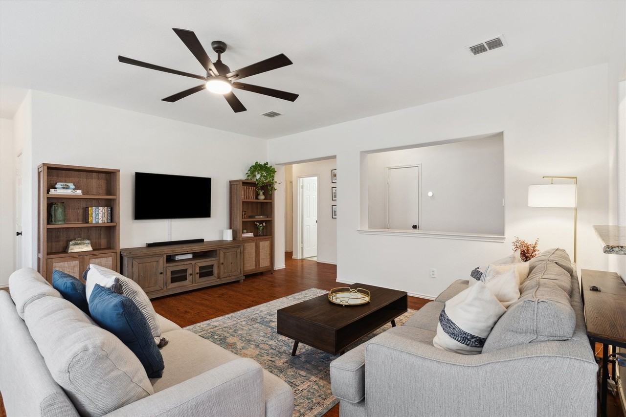 2685 Calmwater Dr - Photo 6 of 36