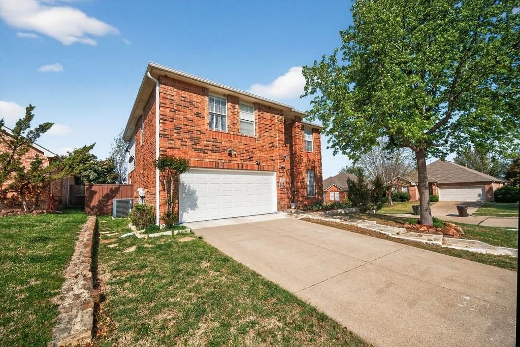 9633 Anns Way - Photo 3 of 40
