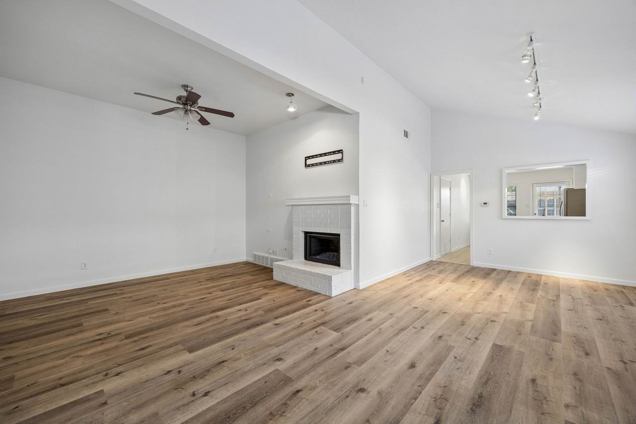 6238 Winton St - Photo 3 of 12