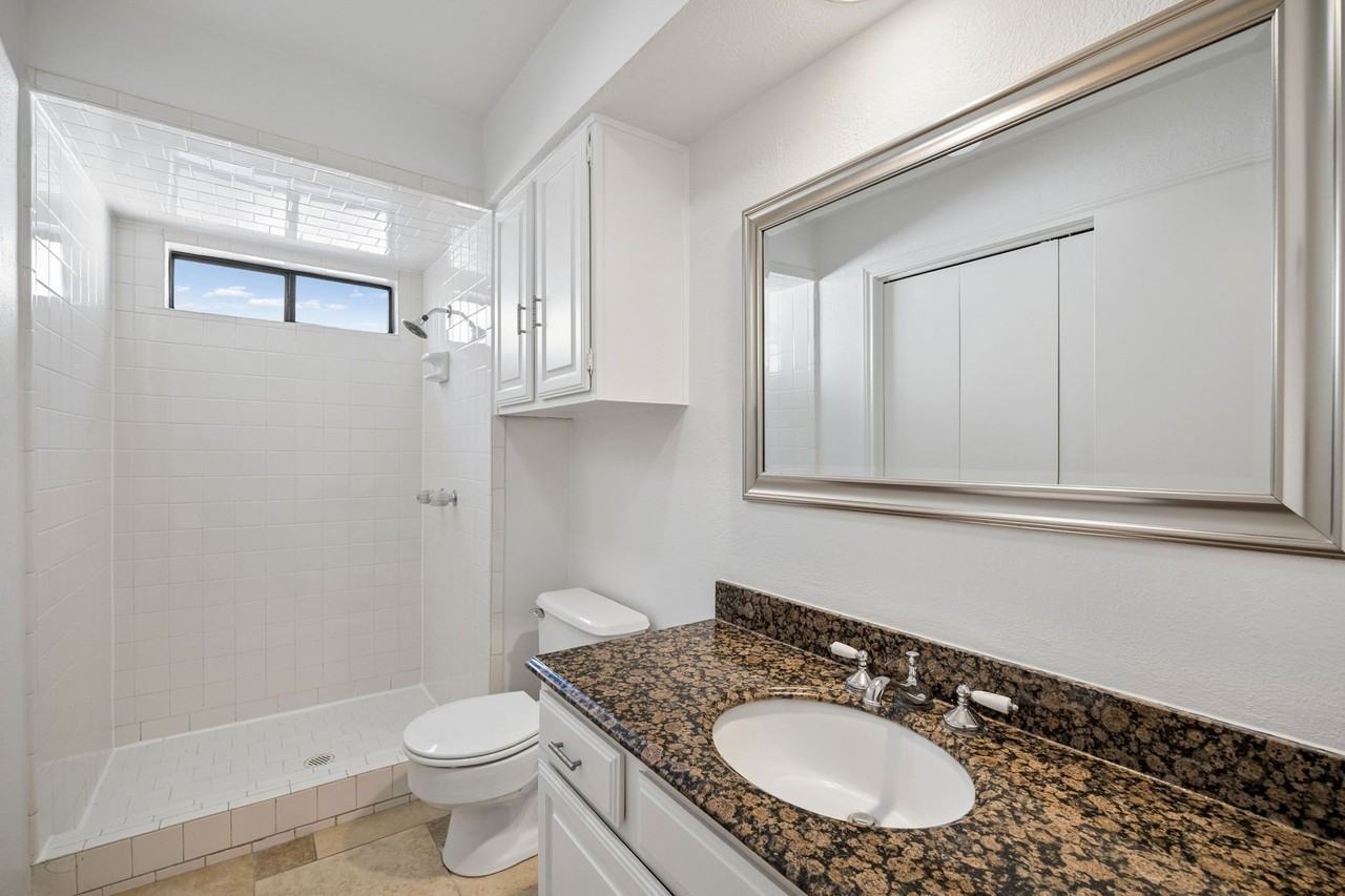 6238 Winton St - Photo 5 of 12