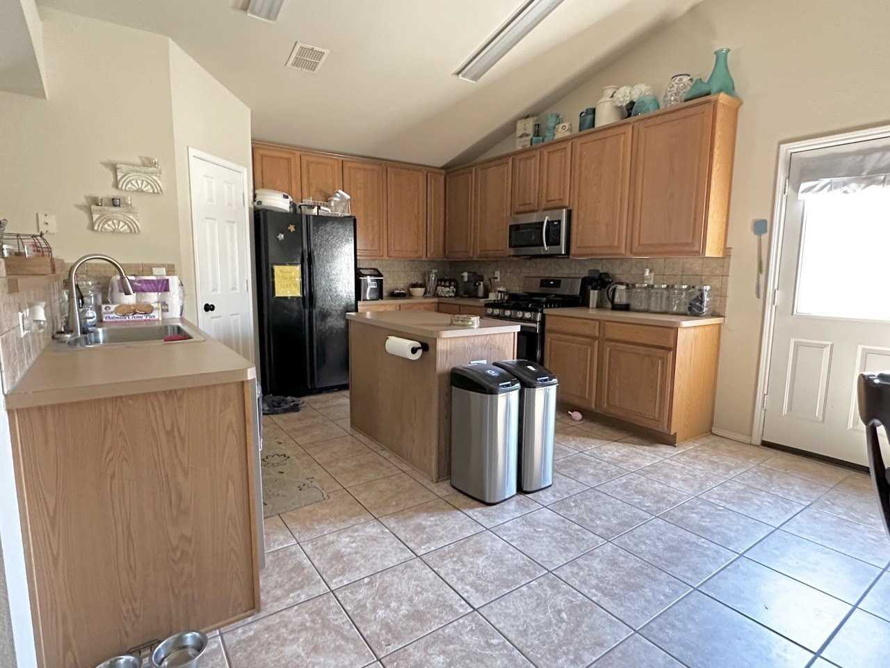 11159 Snyder Dr - Photo 2 of 15