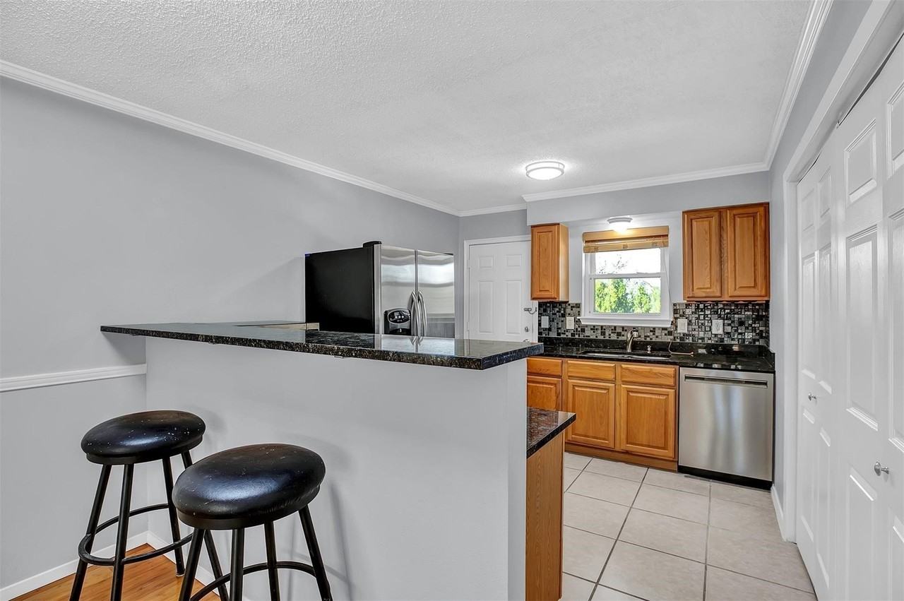 7705 Meadow Park Dr #209 - Photo 7 of 21