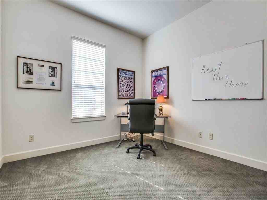 5034 Meridian Ln - Photo 4 of 25