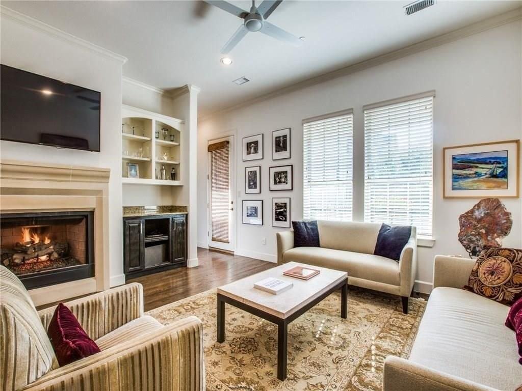 5034 Meridian Ln - Photo 7 of 25
