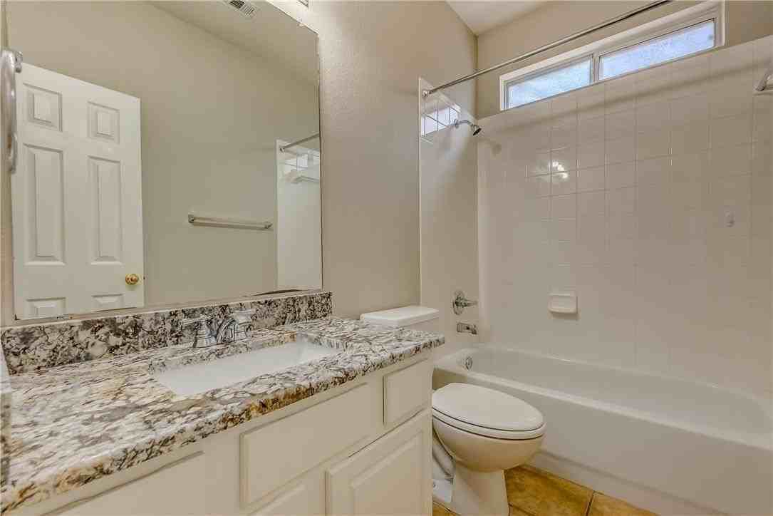 2300 Reston Dr - Photo 6 of 30