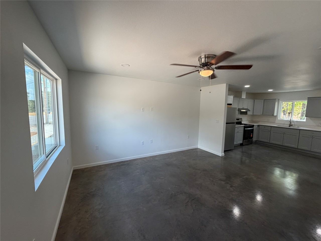 1501 Vine St - Photo 3 of 22