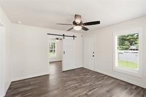707 W Water St - Photo 5 of 13
