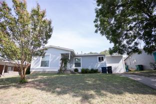 2121 San Jose Dr - Photo 1 of 1