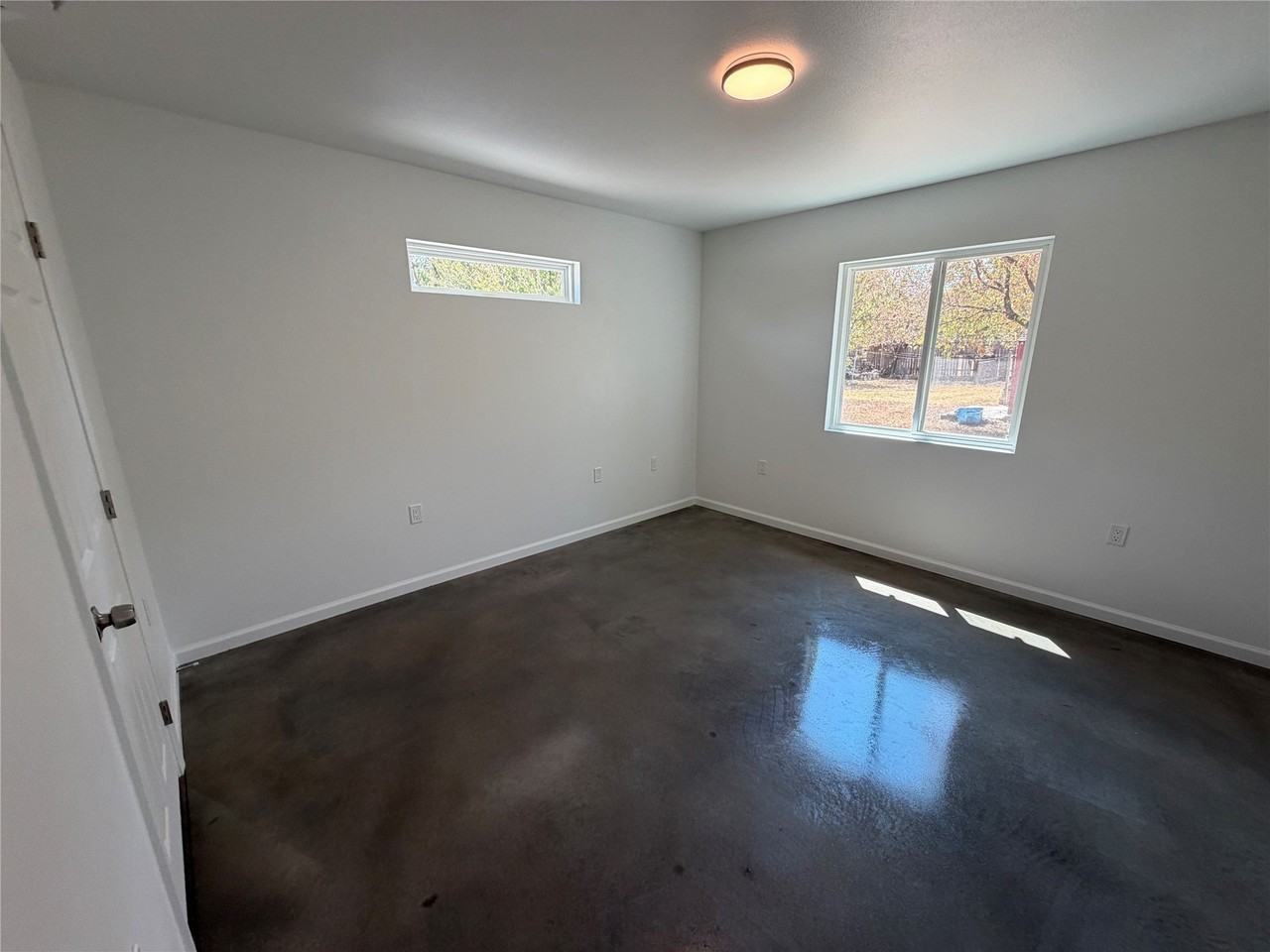 1503 Vine St - Photo 6 of 20