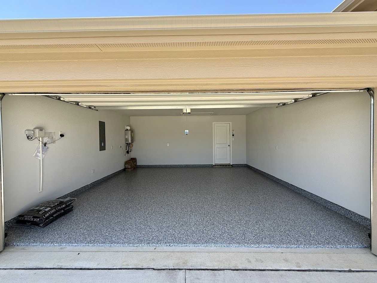 521 Bronze Cir W - Photo 3 of 26