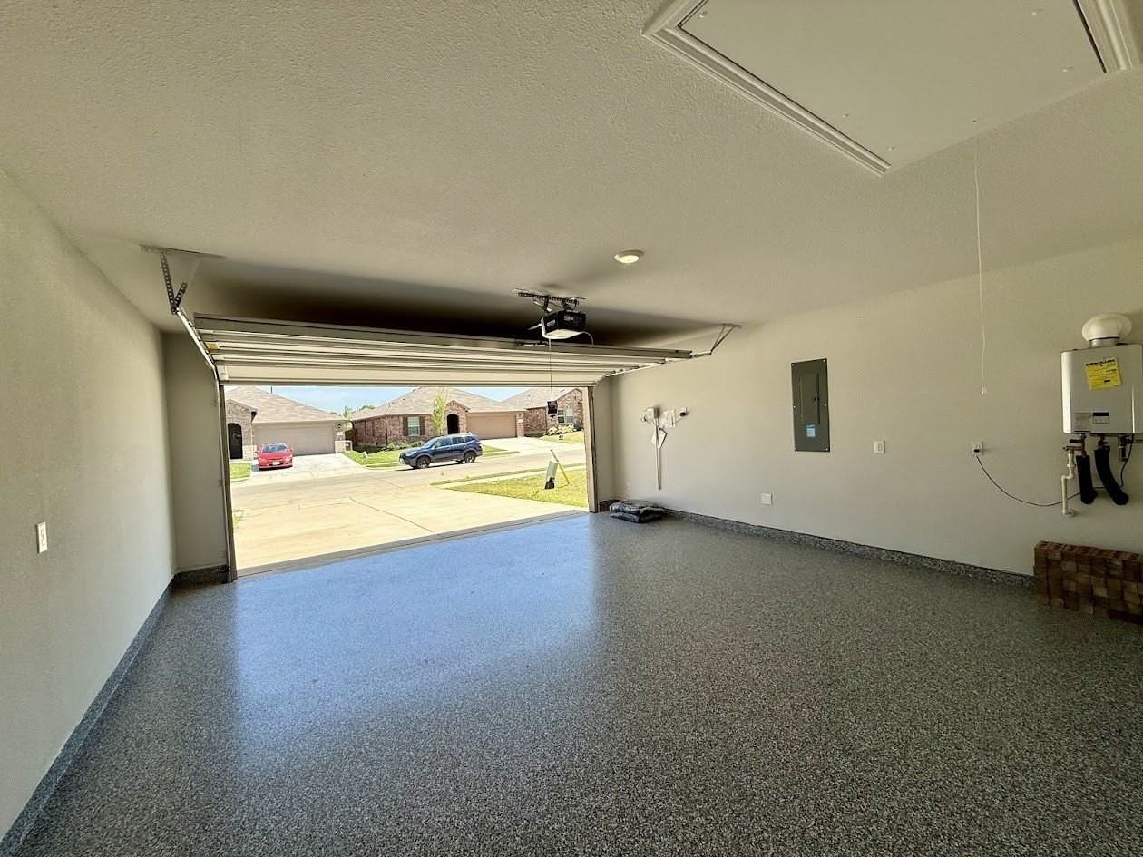 521 Bronze Cir W - Photo 4 of 26