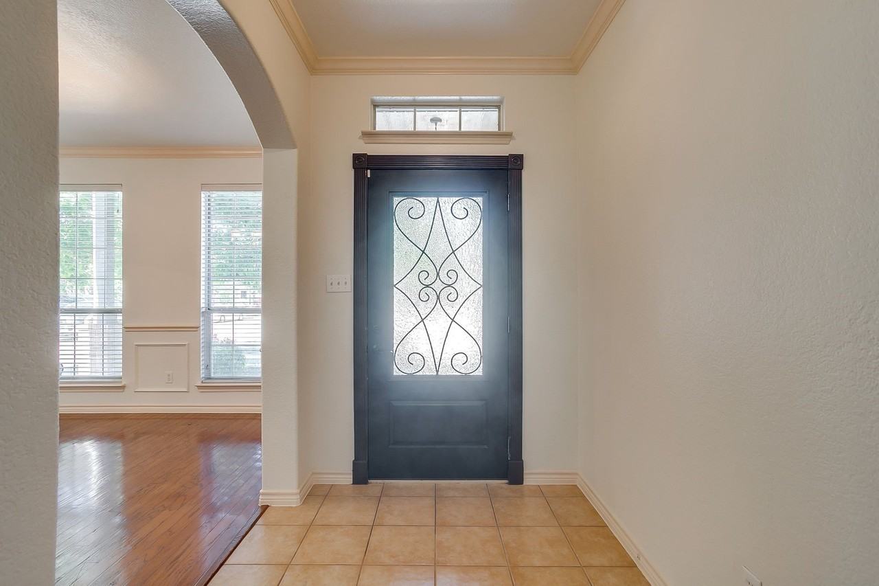 1300 Ocotillo Ln - Photo 6 of 40