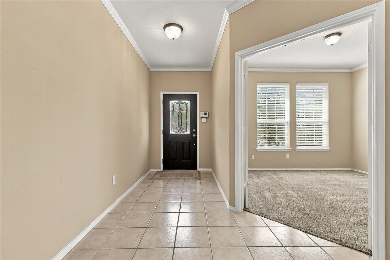 5832 Pebble Ridge Dr - Photo 3 of 32