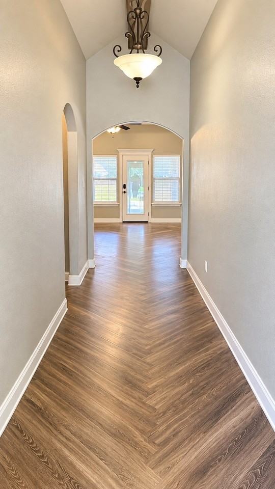 3738 Bettes Ln - Photo 4 of 37
