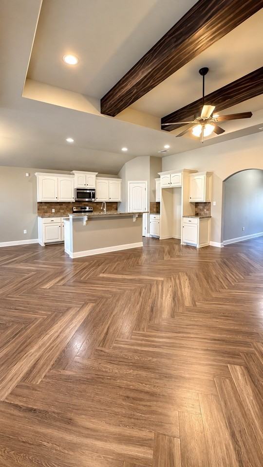 3738 Bettes Ln - Photo 5 of 37