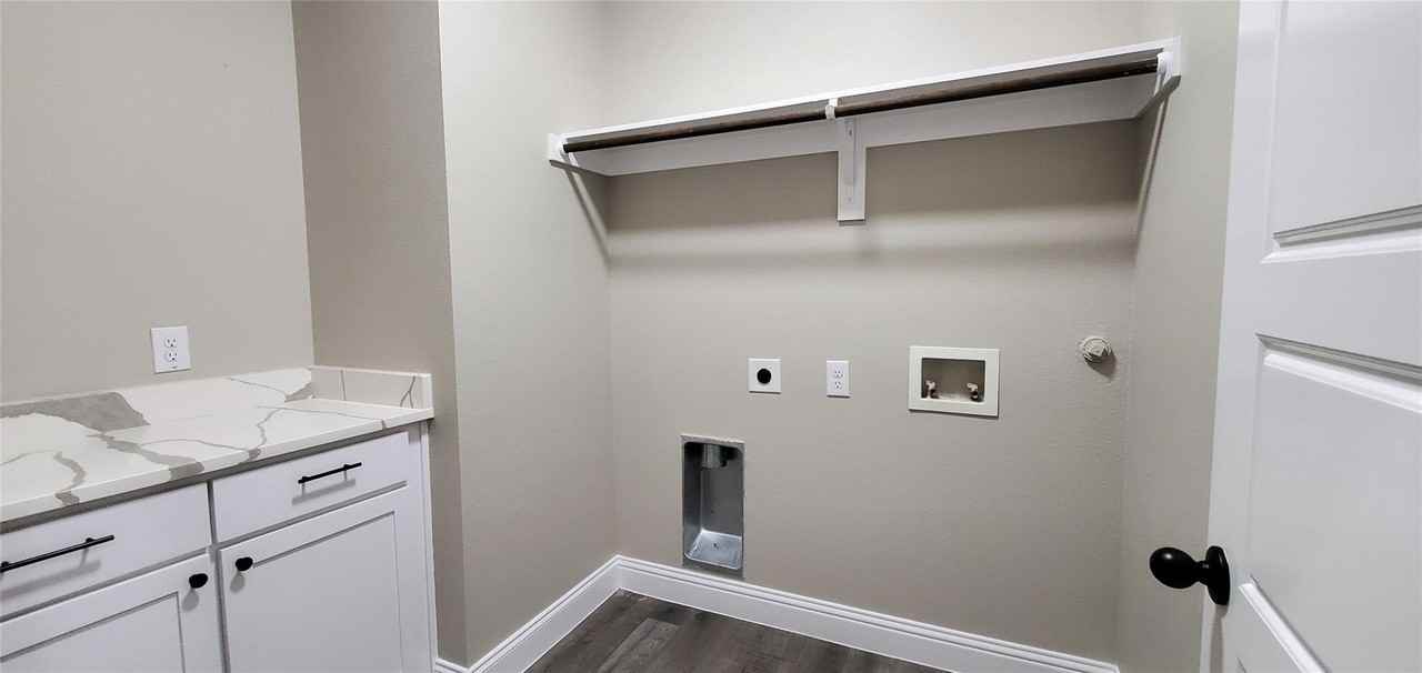 2102 N O Connor Rd - Photo 3 of 18