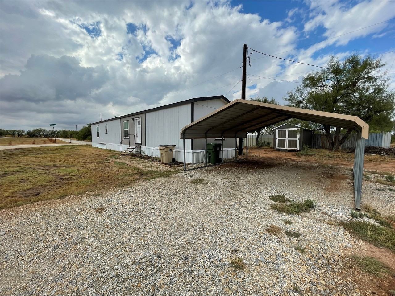 131 Vista Dr - Photo 3 of 35