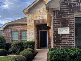 5204 Bear Valley Dr - Photo 1 of 1