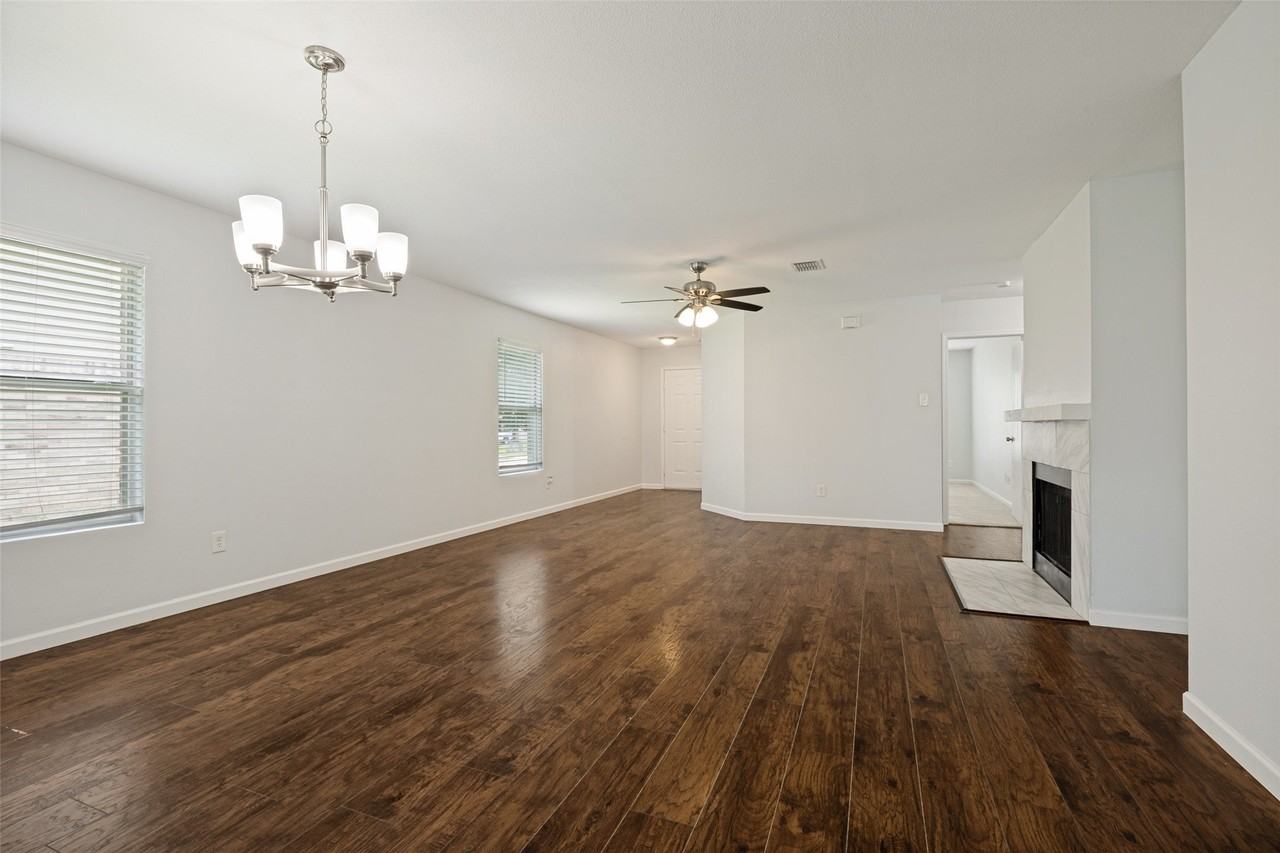 708 Claiborn Ln - Photo 4 of 12