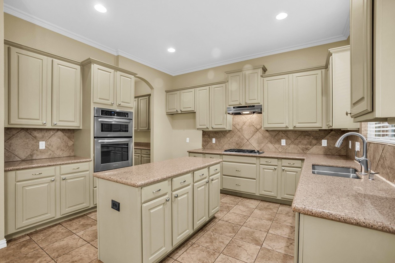 513 Mckinney Trl - Photo 5 of 20