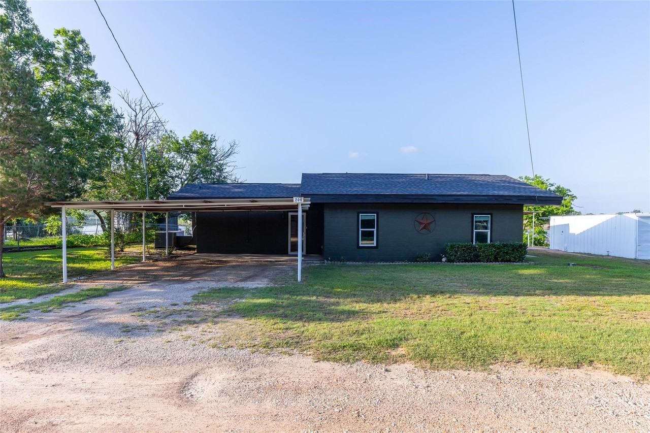 236 War Paint Rd - Photo 4 of 34