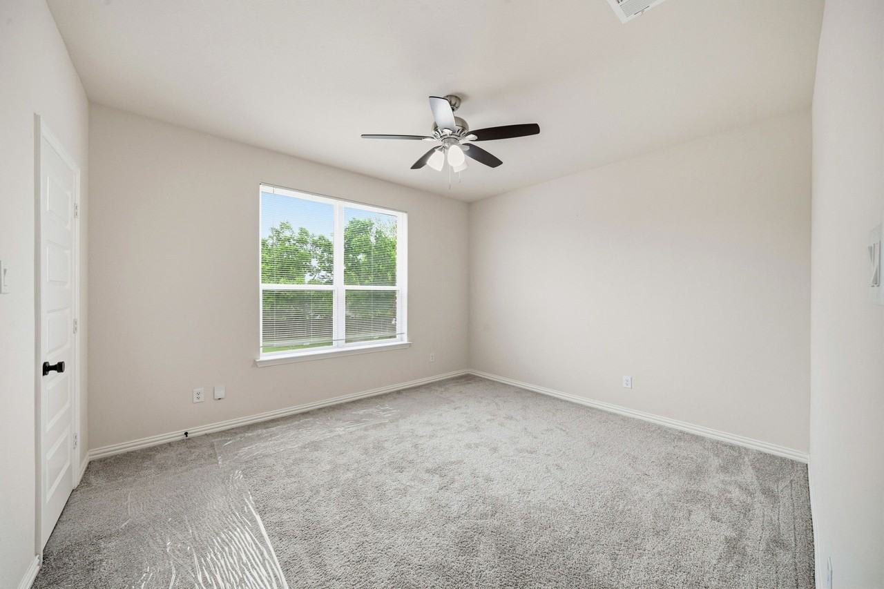 1603 Mignon Dr - Photo 6 of 16