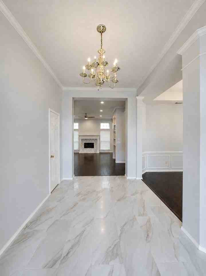 10512 Napa Valley Dr - Photo 3 of 21