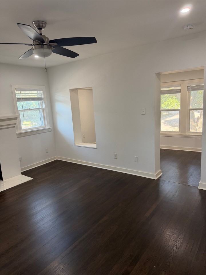 3929 Gilbert Ave #5 - Photo 3 of 12