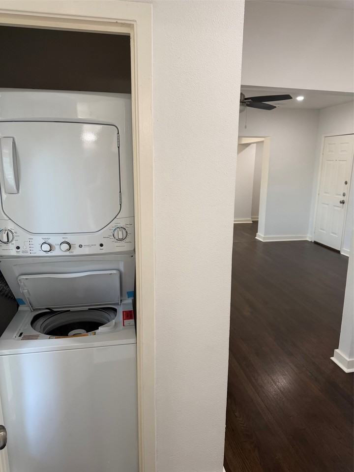 3929 Gilbert Ave #5 - Photo 7 of 12