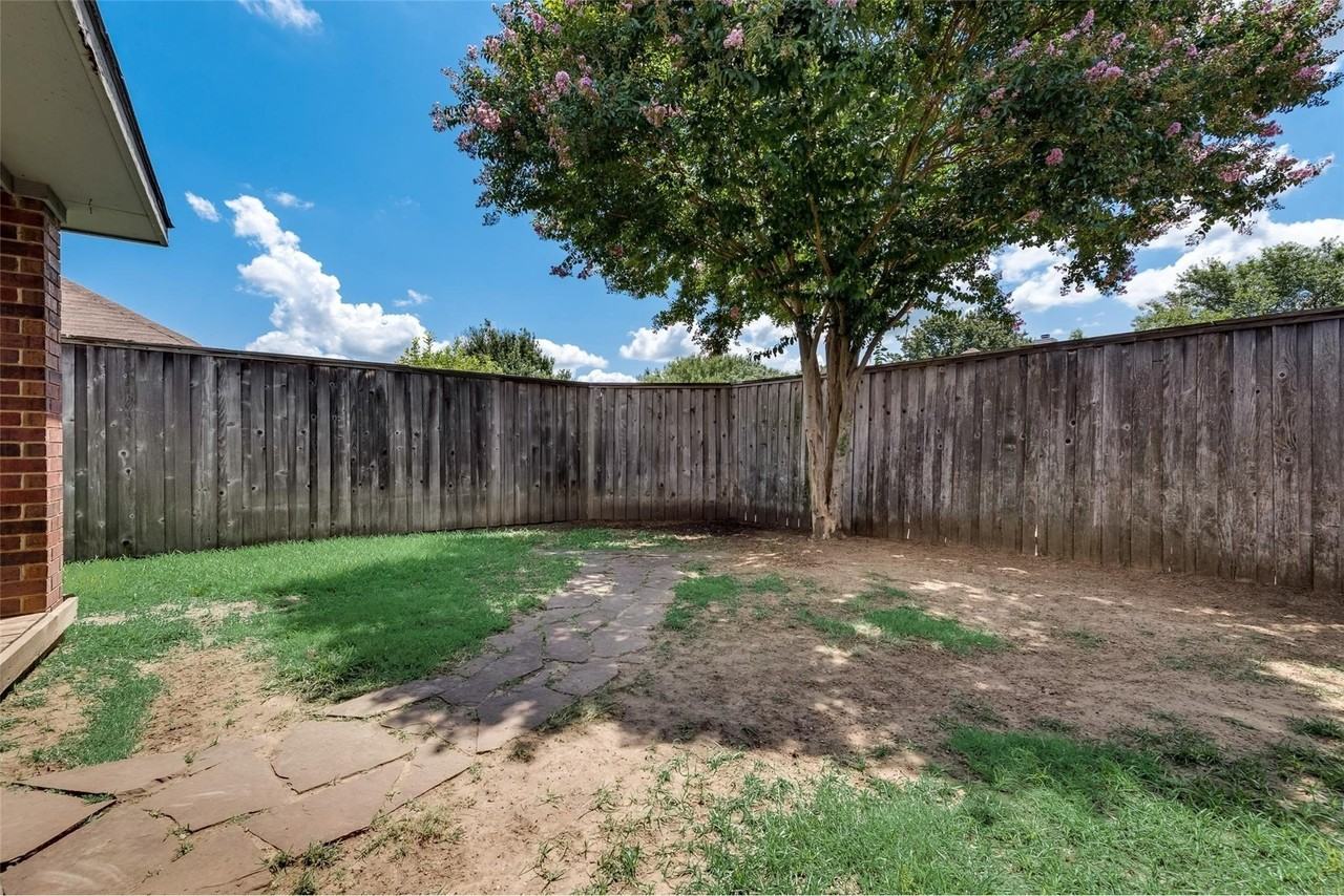 2616 Widgeon Way - Photo 2 of 25