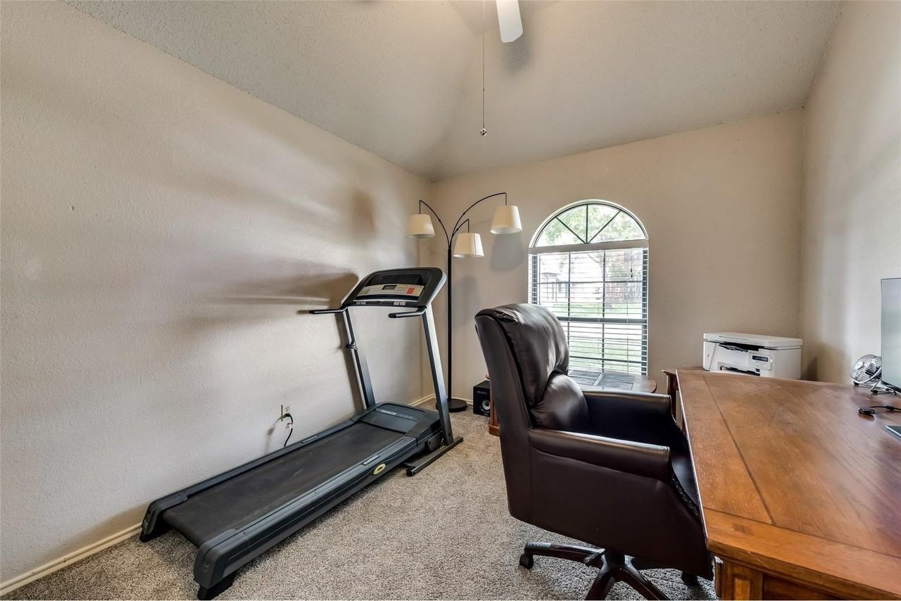2616 Widgeon Way - Photo 3 of 25