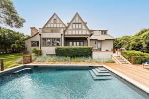 featured image of 48 Fairlawn Dr