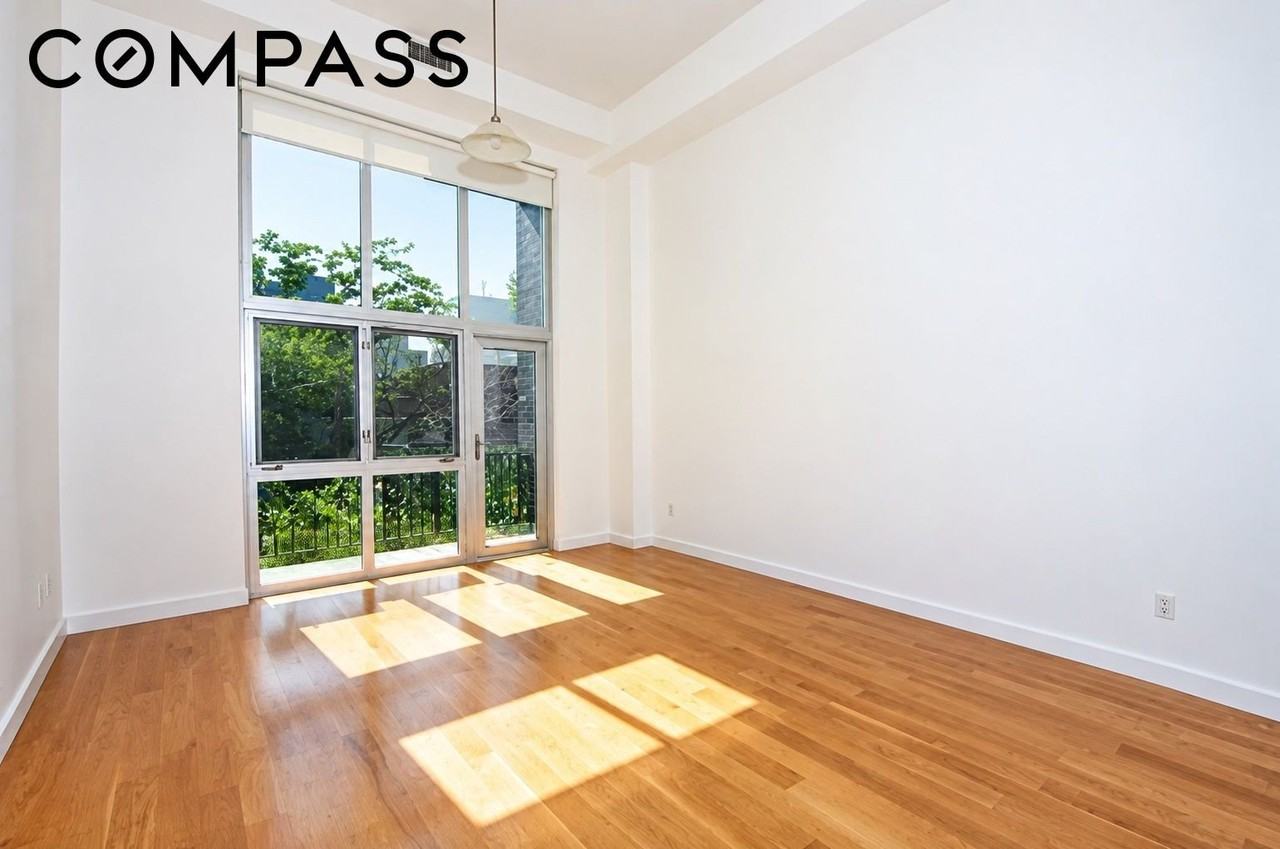 75 Kingsland Ave #2B - Photo 4 of 7