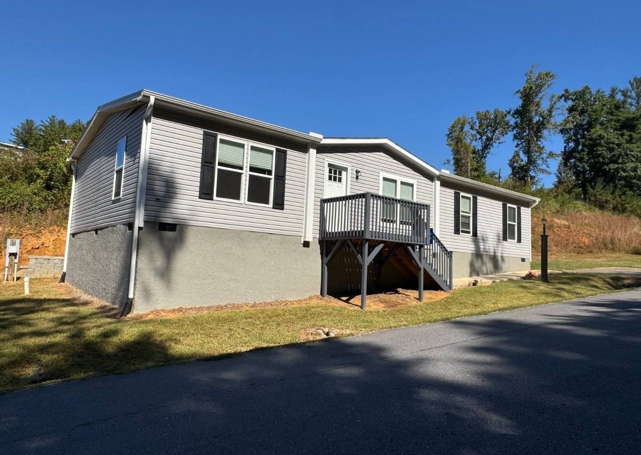 96 Enterprise Dr - Photo 2 of 19